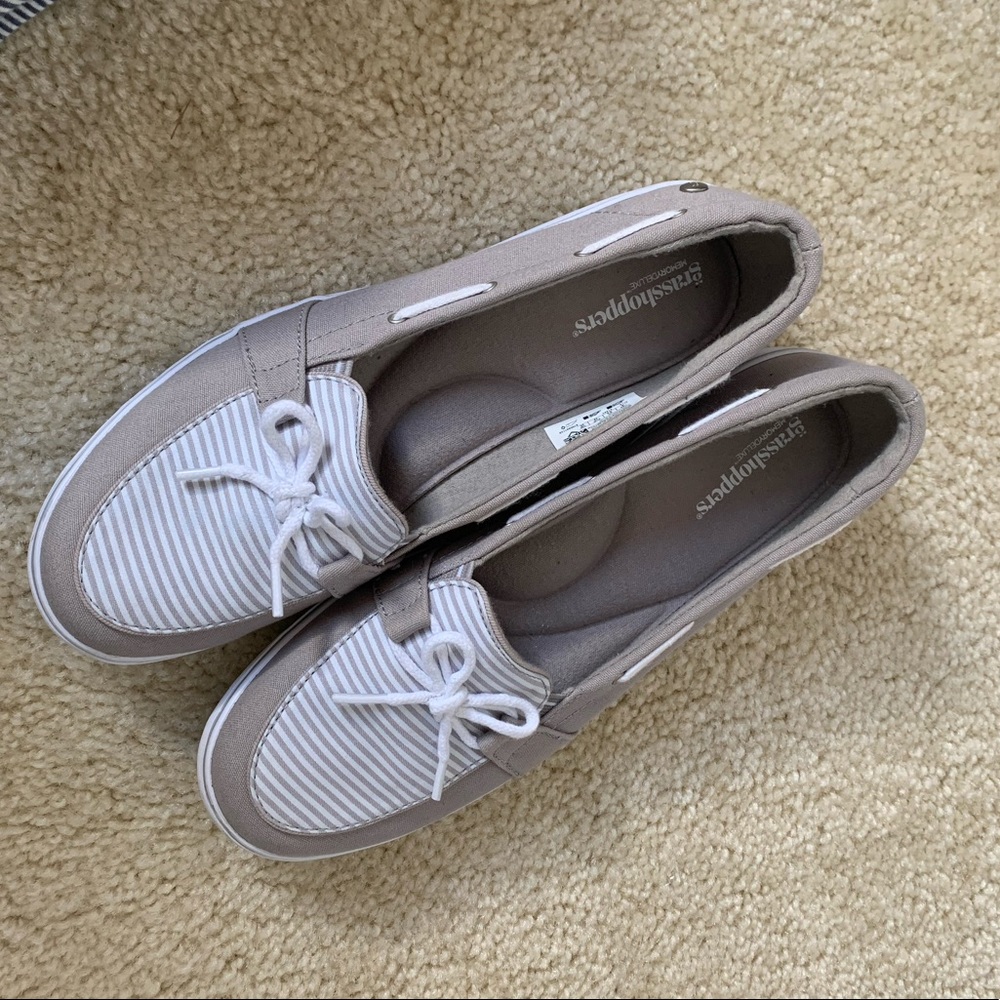 Grasshoppers by Keds